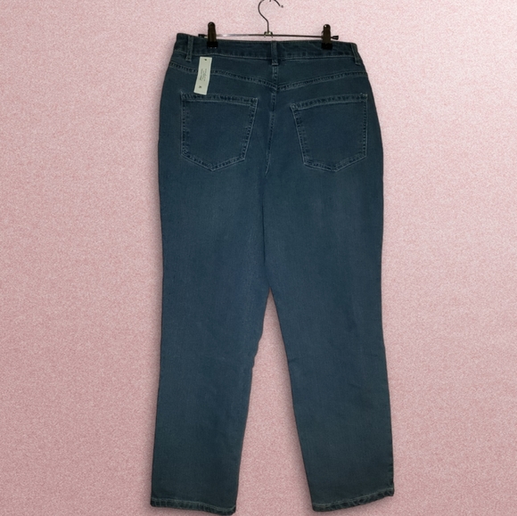 💖No Boundaries Juniors High Rise Mom Jeans (Size 9) - Picture 7 of 14